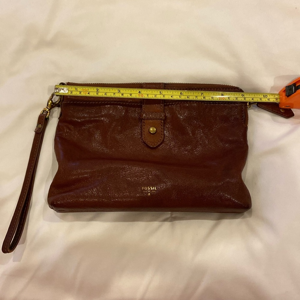 Fossil clutch. Leather. gently used. make offer